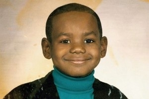 母亲晒詹姆斯童年照：我儿始终相信能够成为像国王一样的伟大人物