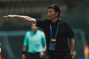 黄健翔称支持退役球员下一线带孩子踢球，李玮锋：很好的一篇文章